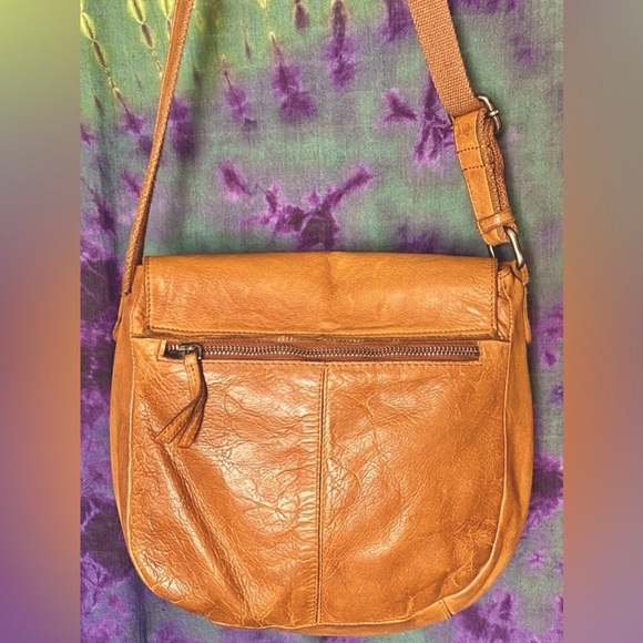 Genicci crossbody leather purse. - Picture 7 of 14